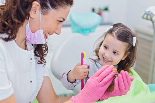 Best Emergency Dental Care  in Arapahoe, NE